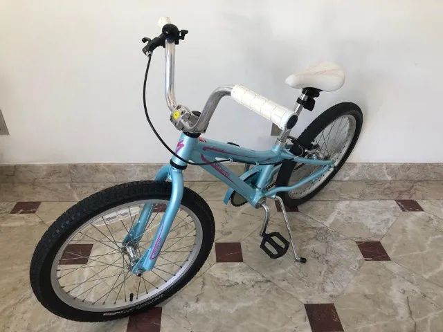 bicicleta specizlized modelo hotrock (Infanto juvenil)