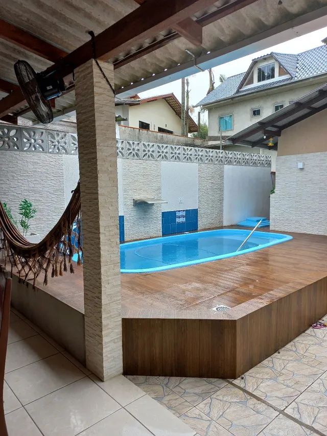 Alugo casa com piscina em penha próximo ao parque Beto carreiro - Foto 4