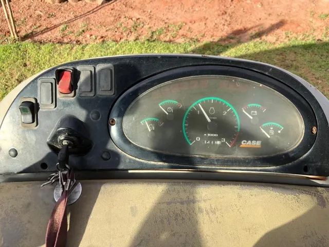 Retroescavadeira 580N 4x4 2012 - Foto 6