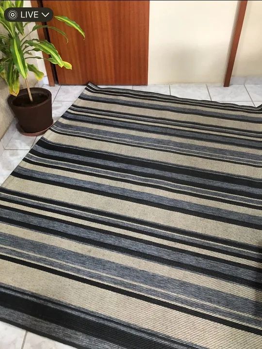 TAPETE SEMI-NOVO