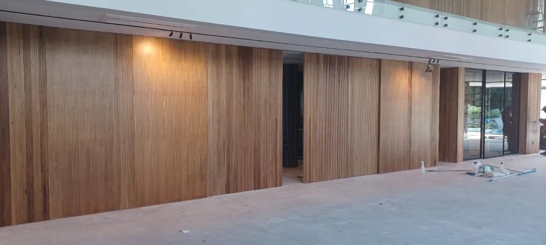 Porta de correr é uma opção interessante, fale com a Phanda Portas - Foto 4