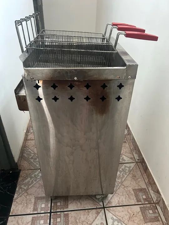 Fritadeira Industrial Progás PR-2000 BPG 21,5L - Semi-nova, 4 meses de uso - Foto 4