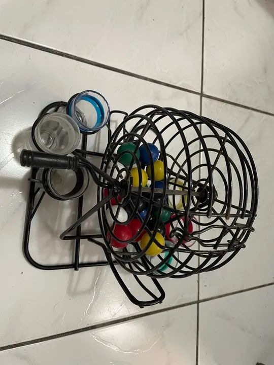 Roleta com copos  - Foto 2