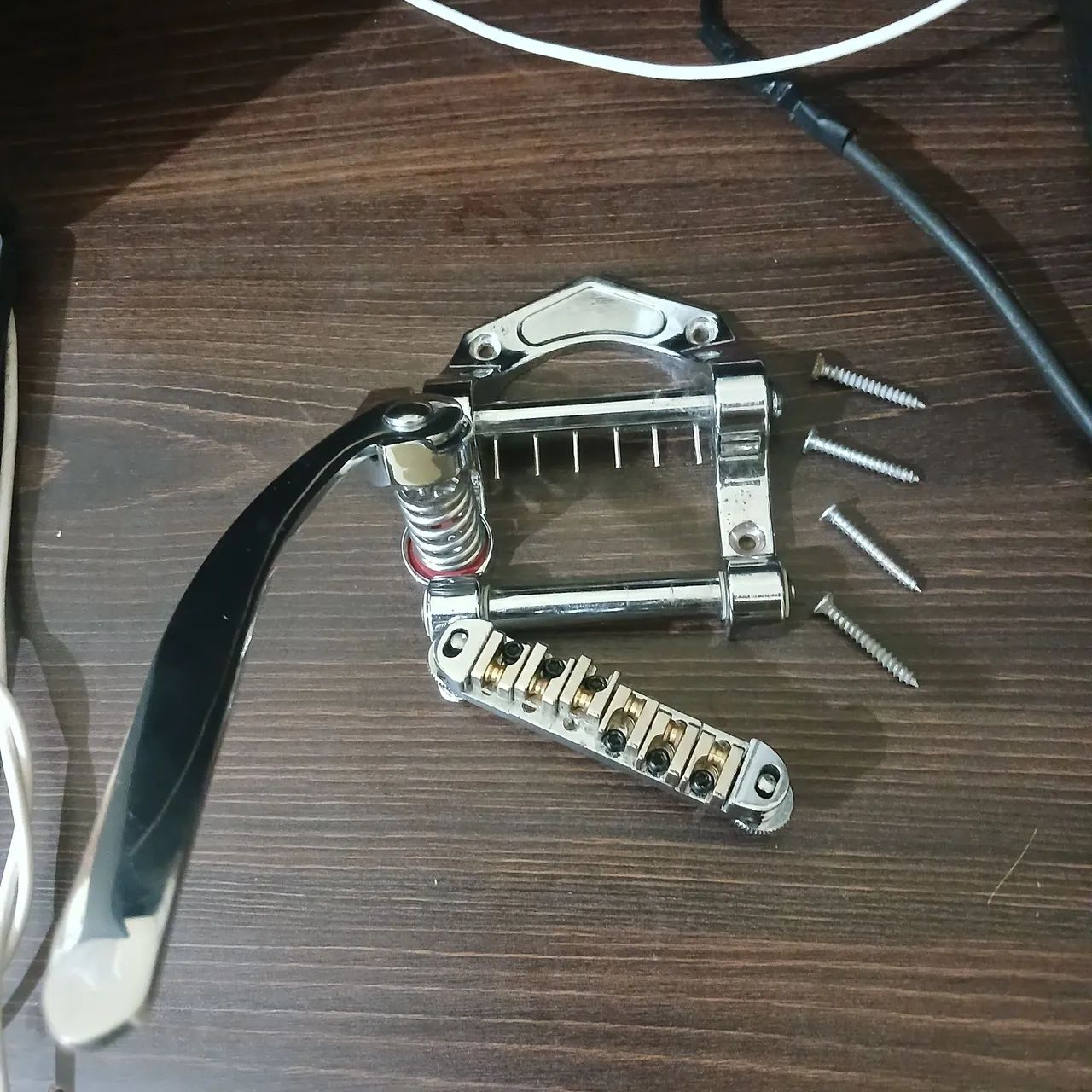 Alavanca tremolo para guitarra sg e lees pooll