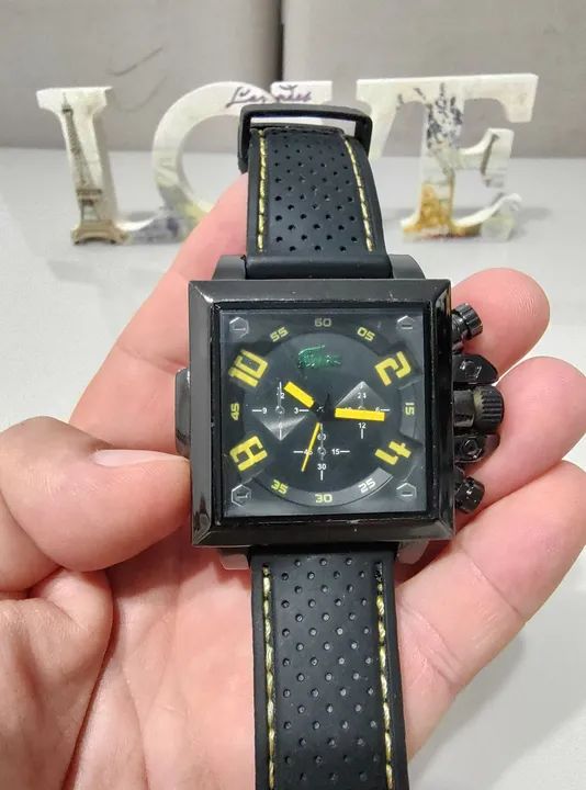 Relógio quartz Lacoste 