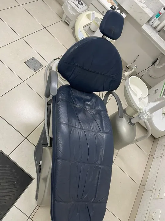 CADEIRA ODONTOLÓGICA DABI ATLANTE CROMA EM COURO