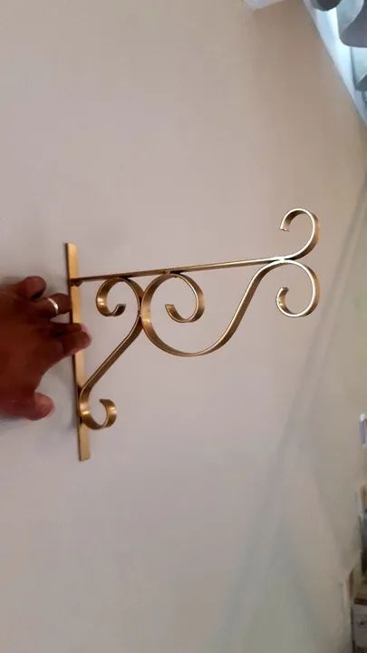 Suporte de Parede Decorativo em Metal