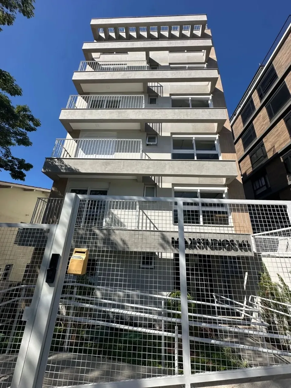 Studio mobiliado a Locação no bairro Carvoeira - Florianópolis/SC