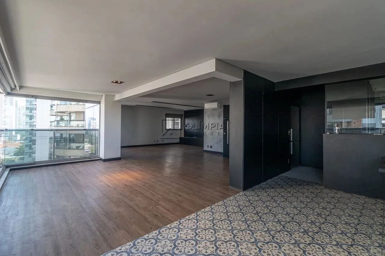 Aluguel Apartamento 3 Dormitórios - 185 m² Campo Belo