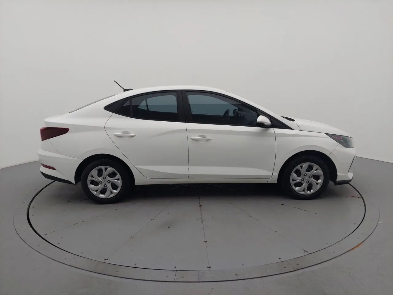 Hyundai HB20S Comfort Plus 1.0 Flex 12V Mec., foto 6 de 18