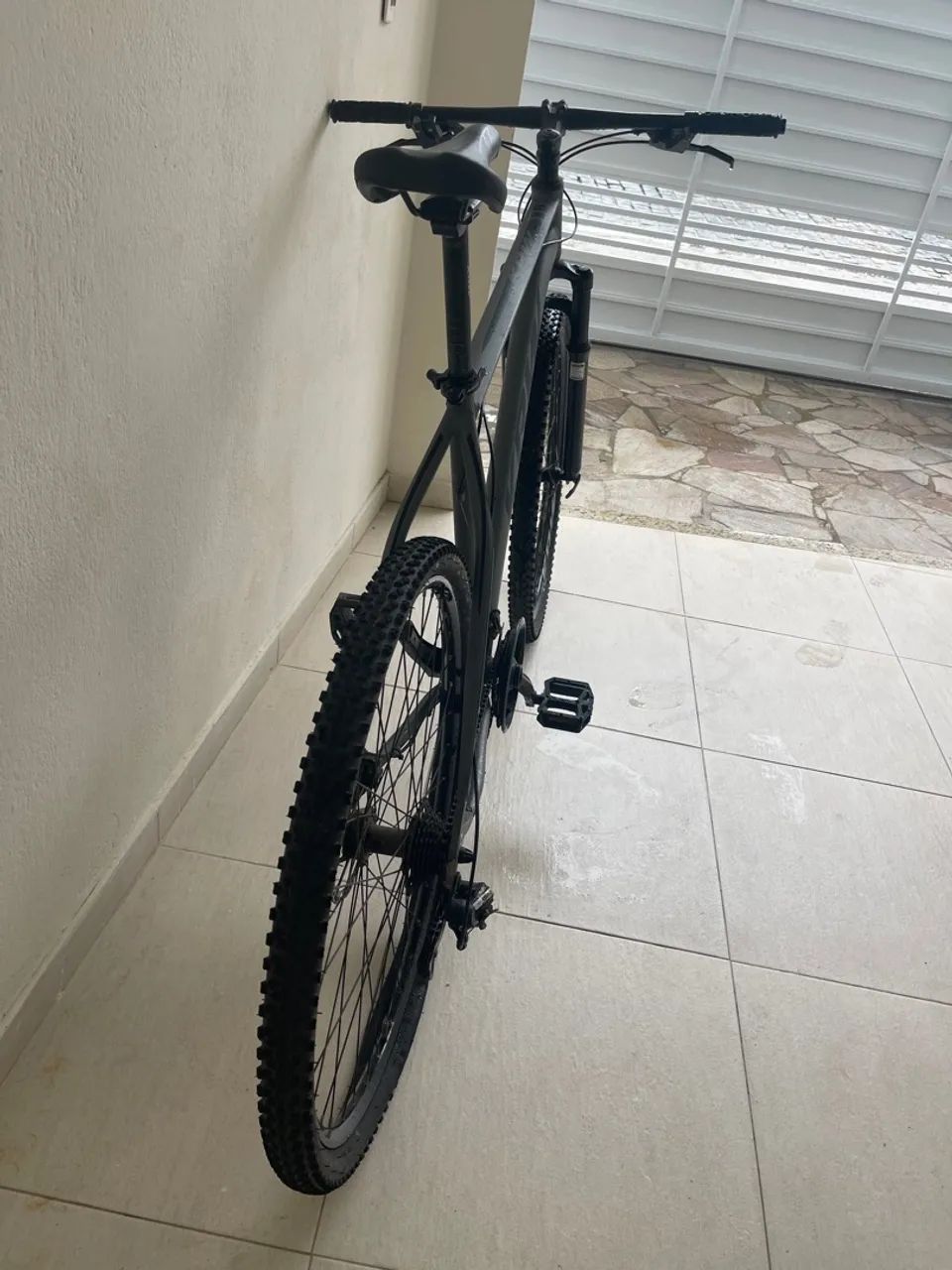 Bicicleta Aro 29 ( semi nova ) aceito propostas  - Foto 4