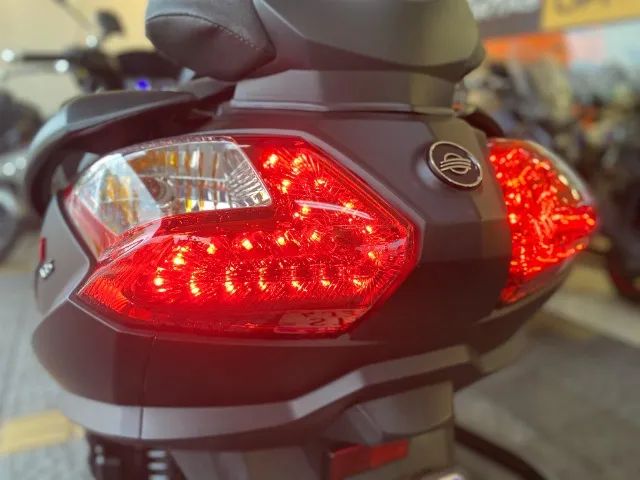 DAFRA MAXSYM 400 - 8.770KM - 2024 - DEN - Foto 8