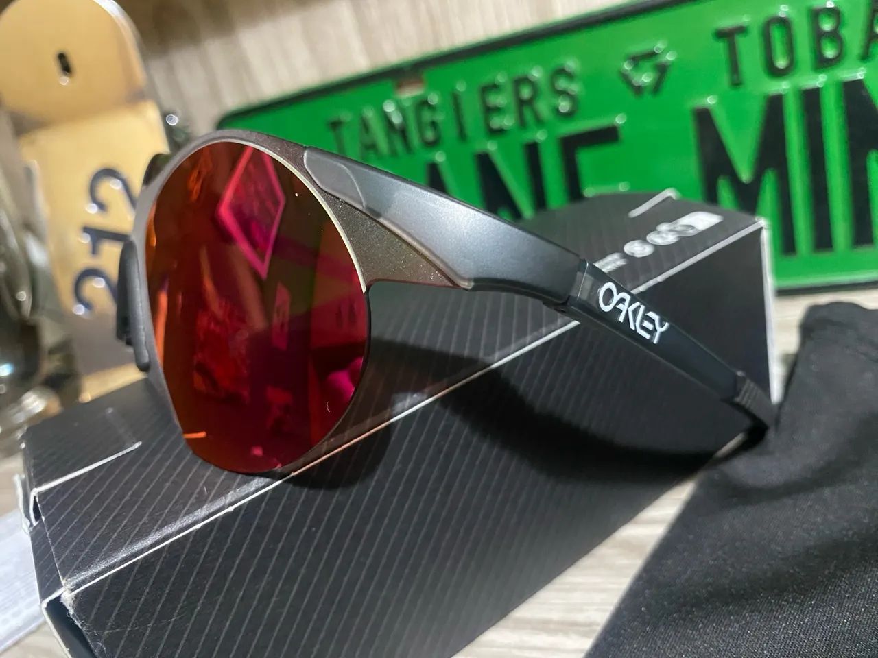 Óculos de sol Oakley Sub Zero - Novo - Foto 3