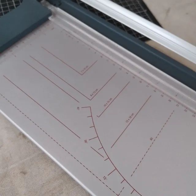 Refiladora Papel Premier 120