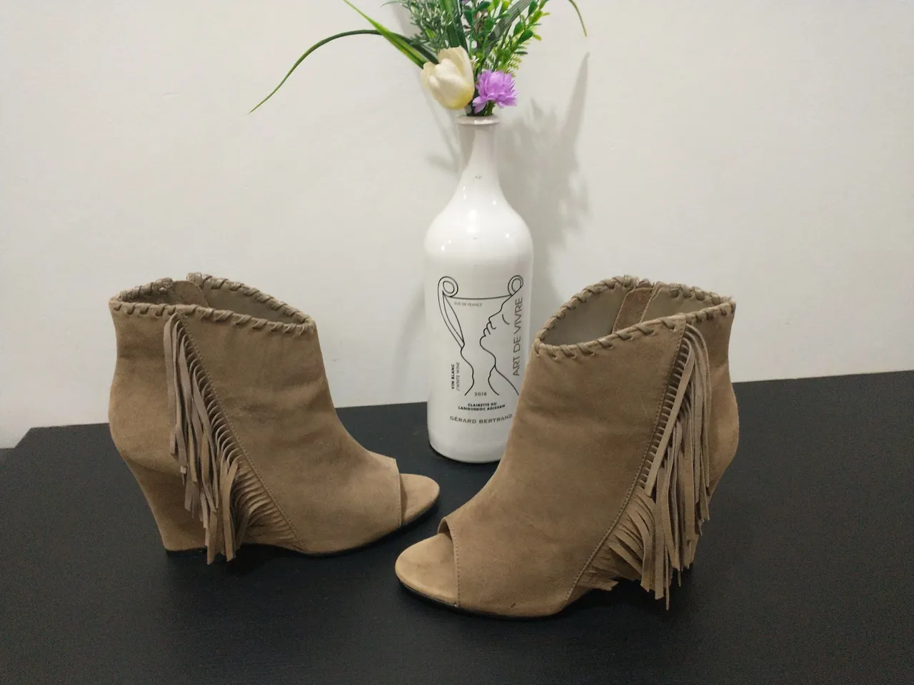 Botas  C/ Franjas - ANEMALLE N. 34 R$. 100,