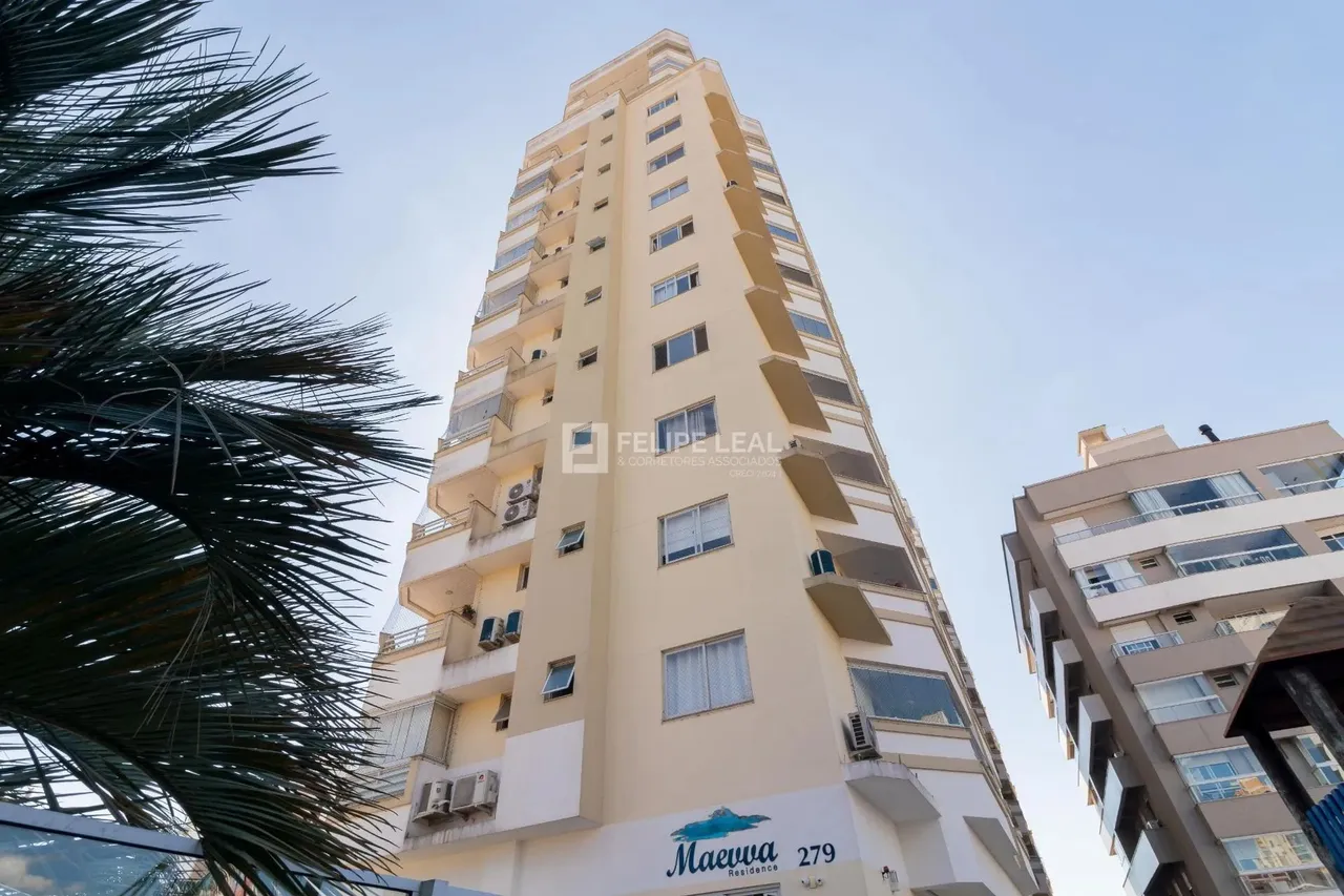 Apartamento em Barreiros - São José, SC