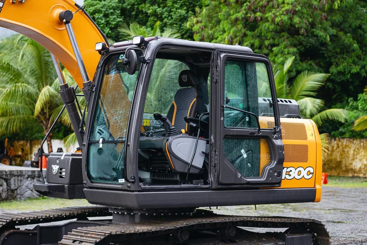 Escavadeira CASE CX130C  - Foto 2