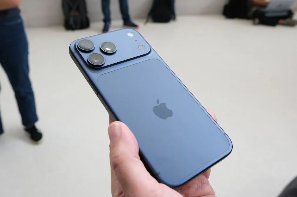 iPhone 17 Pro Max Azul - 256gb, Azul - Celulares e Smartphones