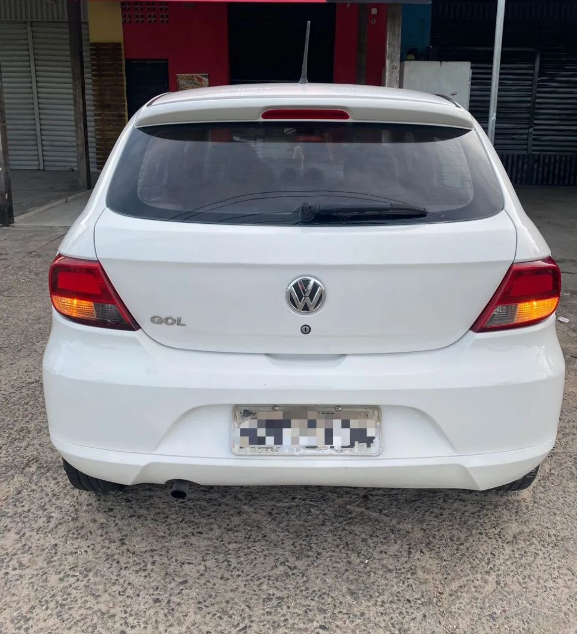 Gol 1.0 muito novo só pegar e rodar aí embaixo você bota o seu carro fêmea - Foto 2