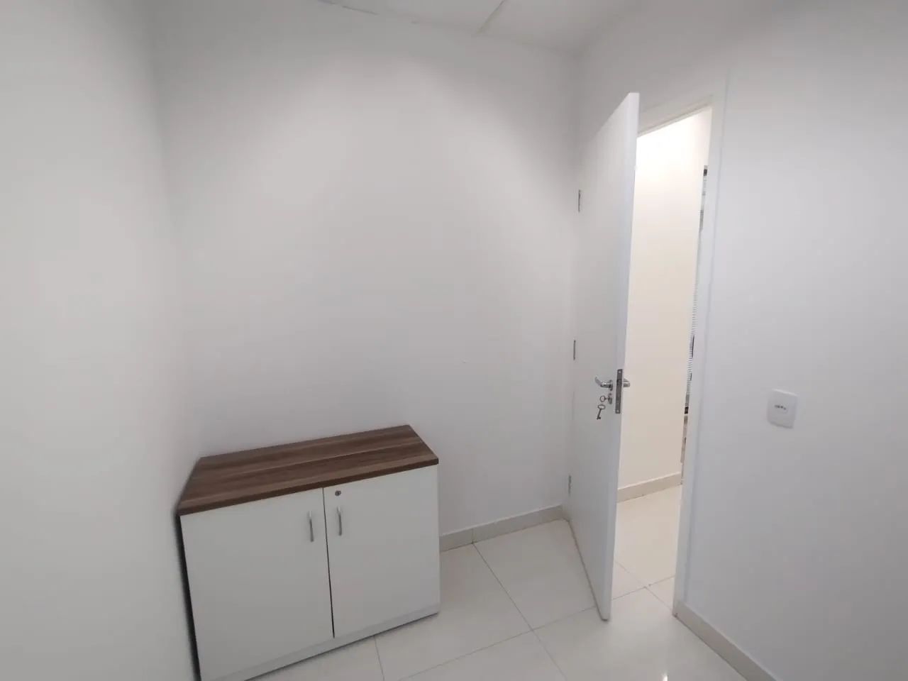 Escritório para aluguel possui 94 metros quadrados com 1 quarto em Água Branca - São Paulo - Foto 3