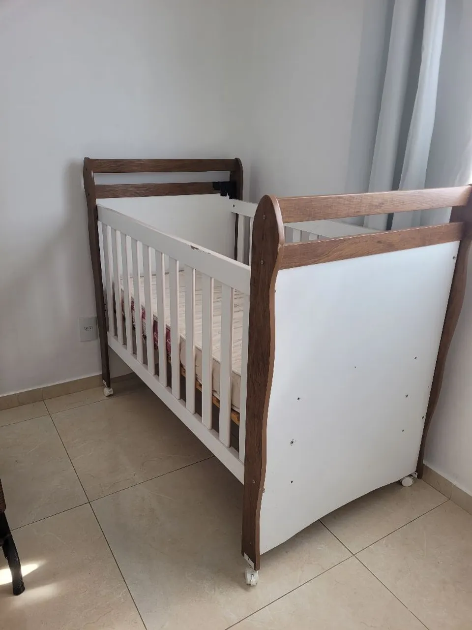 Berço com colchão