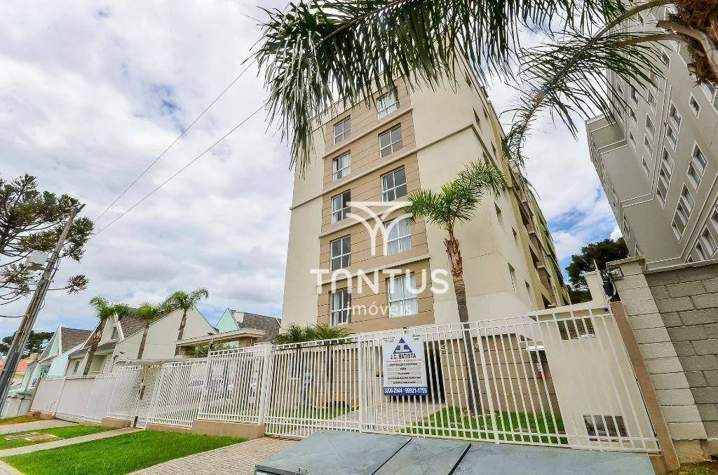 Apartamento com 3 dormitórios para alugar, 62 m² por R$ 2.250,00/mês - Santa Cândida - Cur