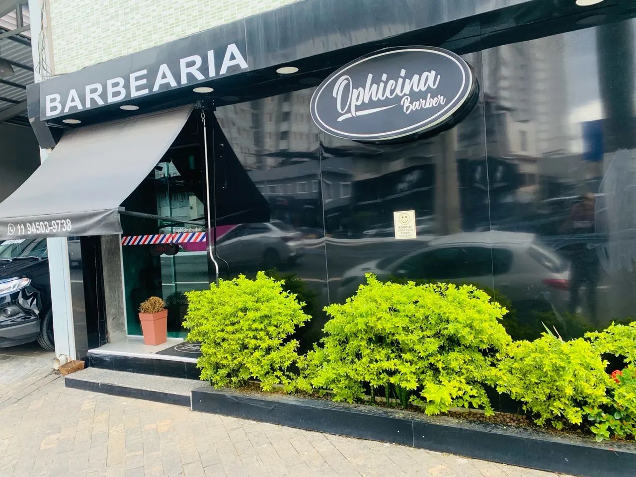 ATENÇÃO ! BAIXEI O PREÇO Passo o ponto Barbearia toda completa