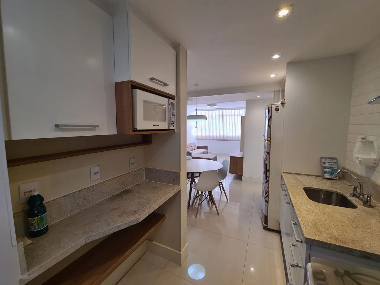 Excelente ap mobiliado em icarai- 2 quartos e 2 banheiros  - Foto 5