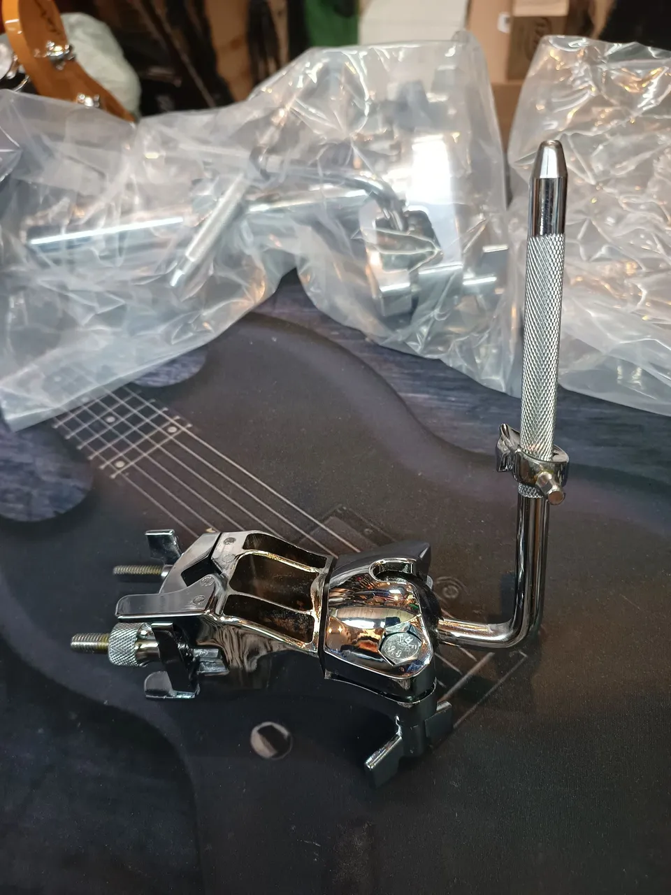 Tom Holder com clamp tubo 7/8"  garfo 10,5mm