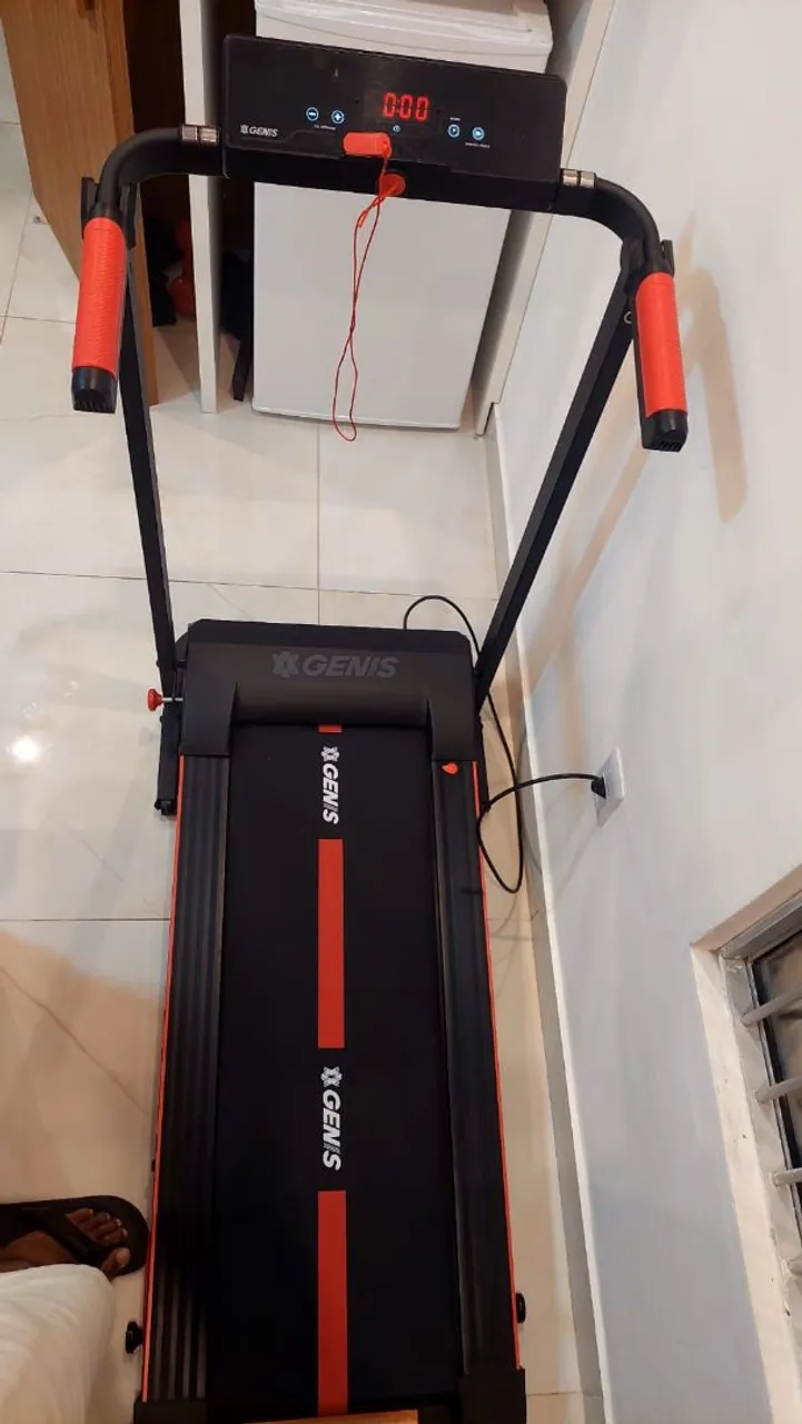 Esteira Elétrica Genis GT 2000