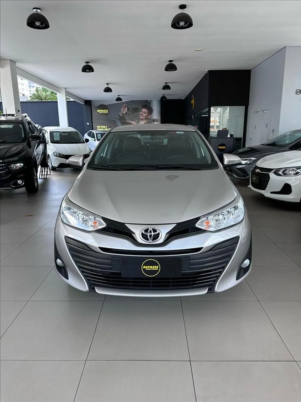 TOYOTA YARIS 1.5 16V Sedan XL - Foto 2