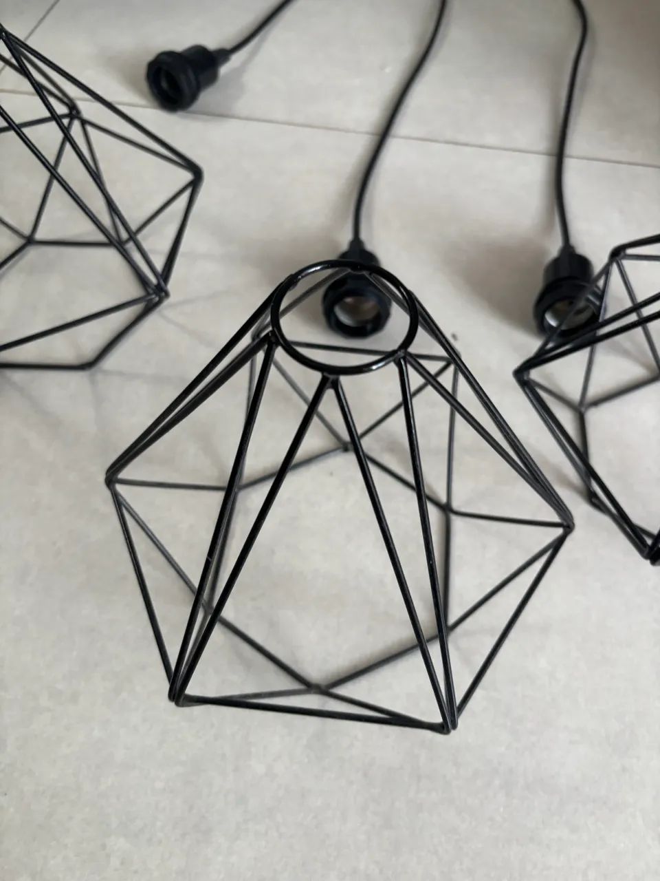 Lustre pendente aramado duplo / simples preto bem novo - Foto 5