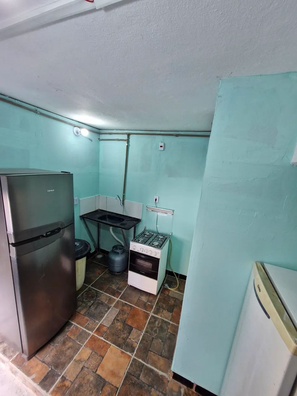 Quarto mobiliado Centro ao lado do metro - Foto 3