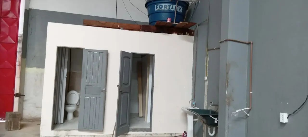 Aluga-se Galpão 1000 m² c duas frentes, Próx. Ponta Negra! - Foto 9