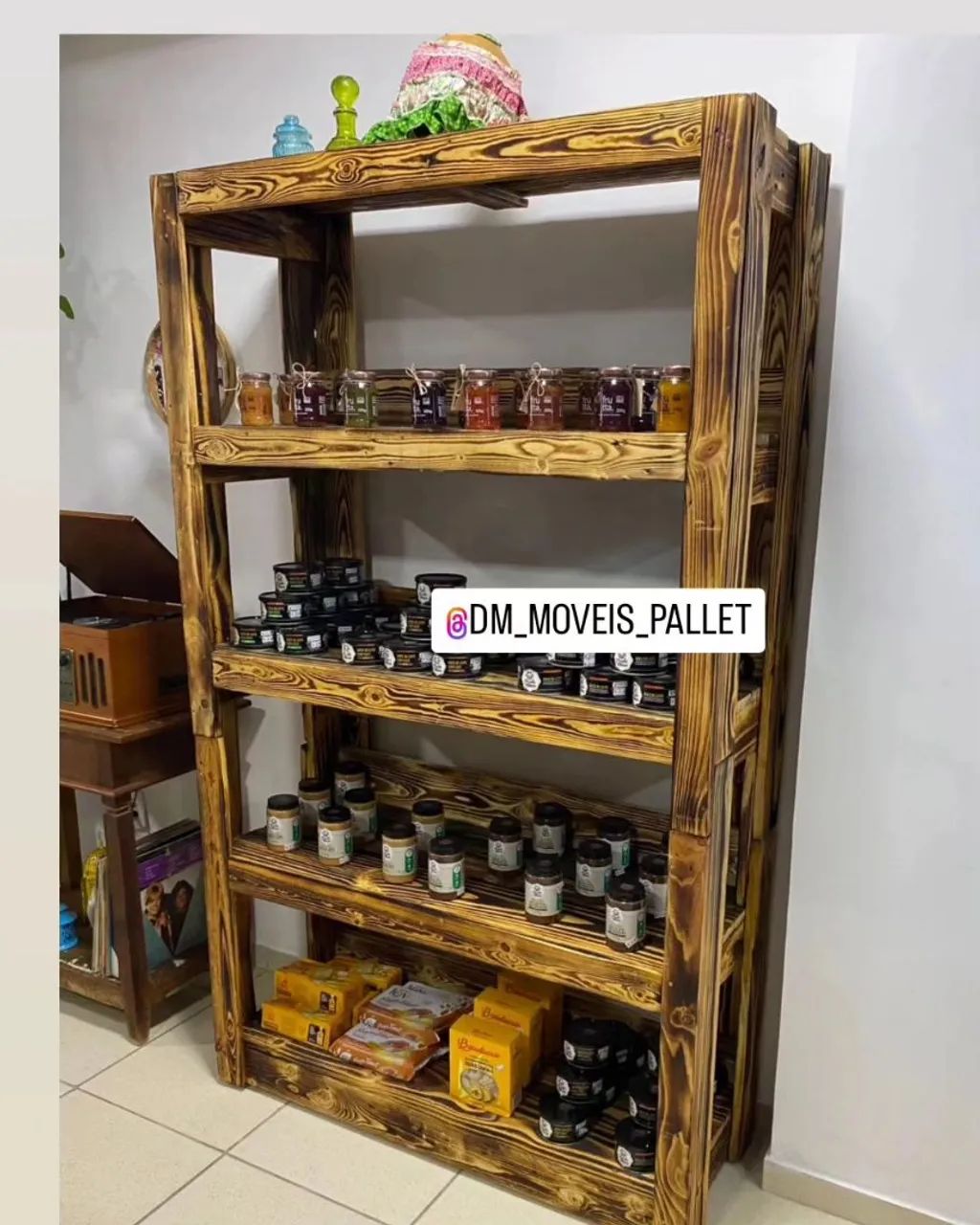 Prateleira de madeira de pallet para comércio