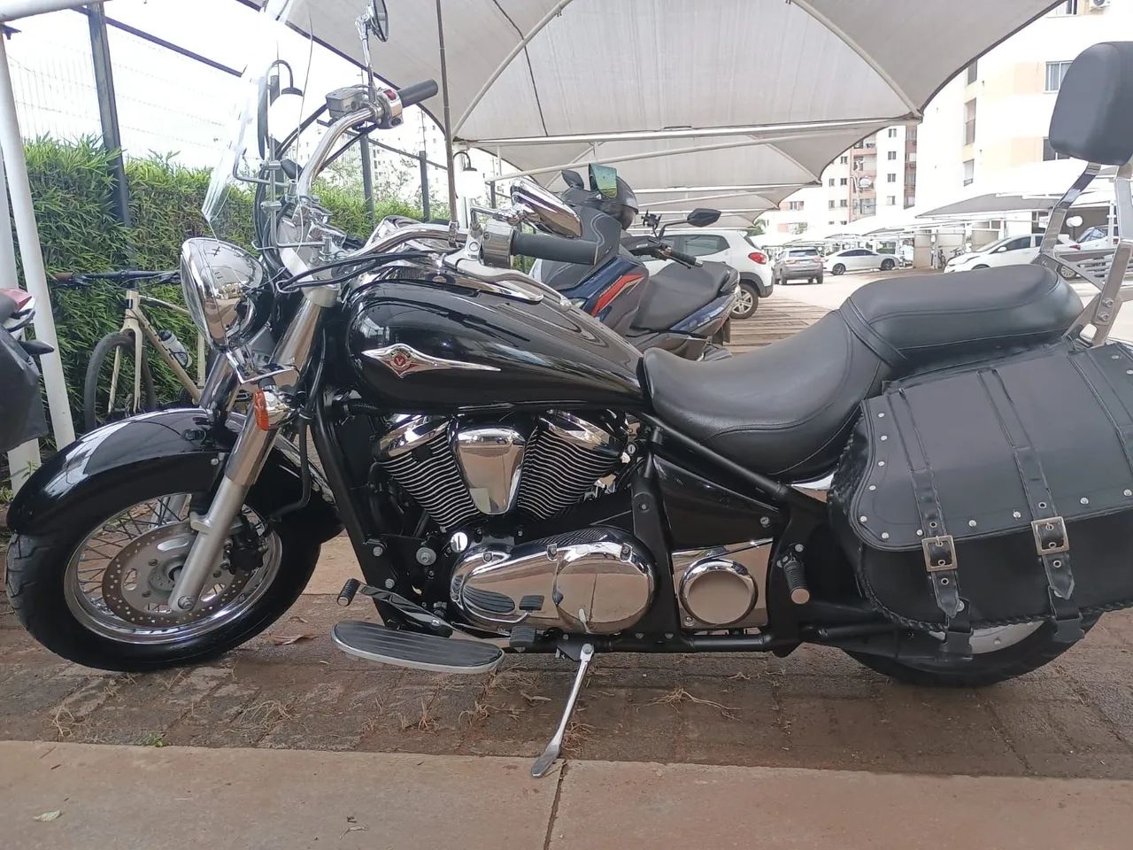 Kawasaki Vulcan 900 Custom - Foto 4