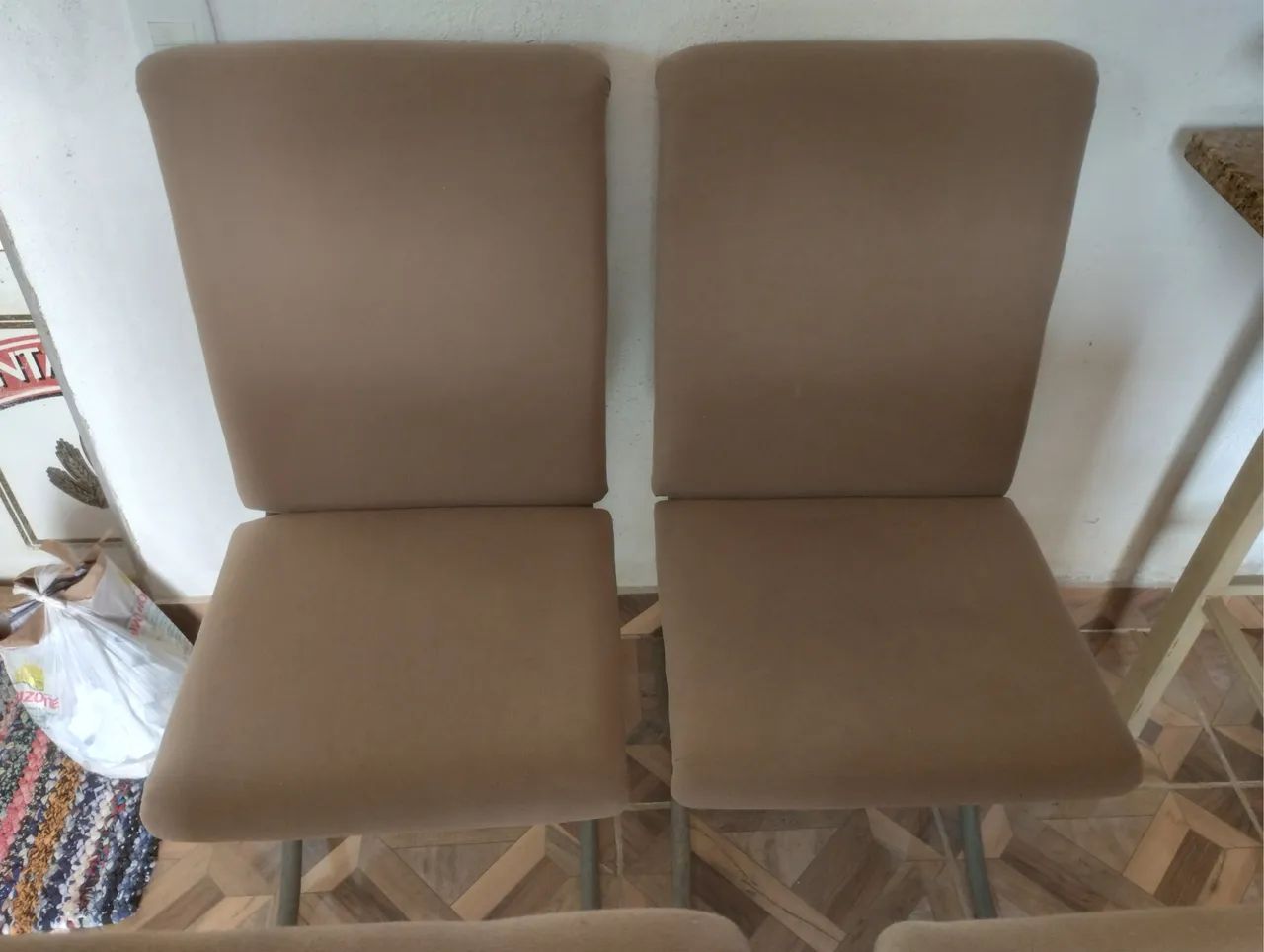 Cadeiras suede marrom tubolar  - Foto 2