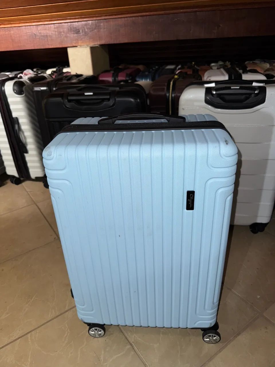 Olympia Mala de viagem IMPORTADA RESISTENTE usada 1x média 23kg - Foto 2