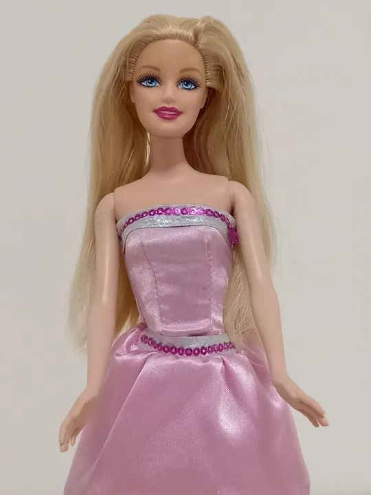 Boneca Barbie Moda e Magia. - Foto 5