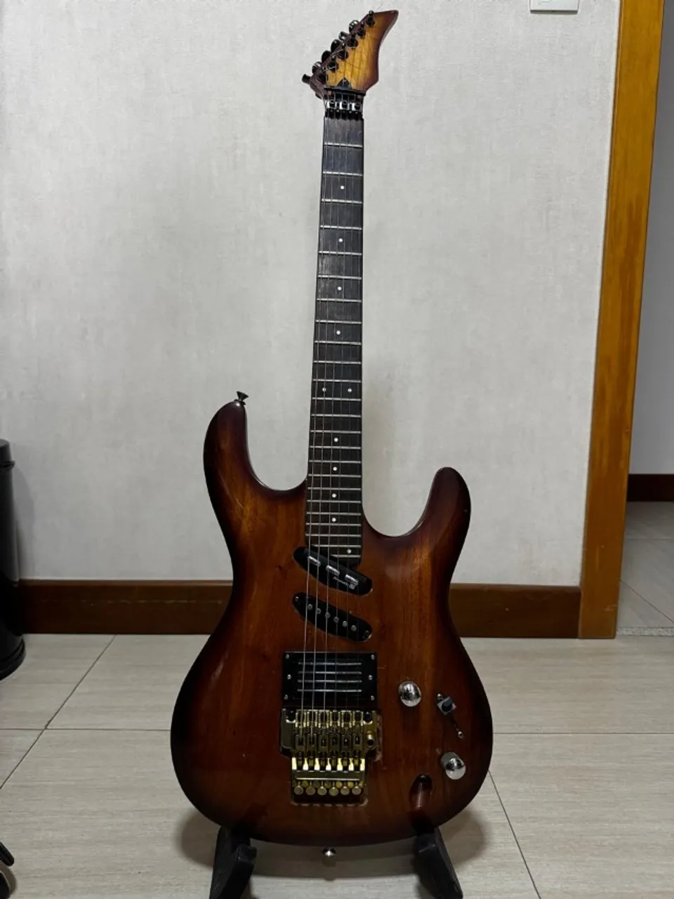 Guitarra Manford Cast GS 710 NT
