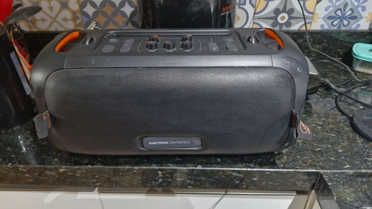 Caixa JBL PARTYBOX On The Go - Foto 4