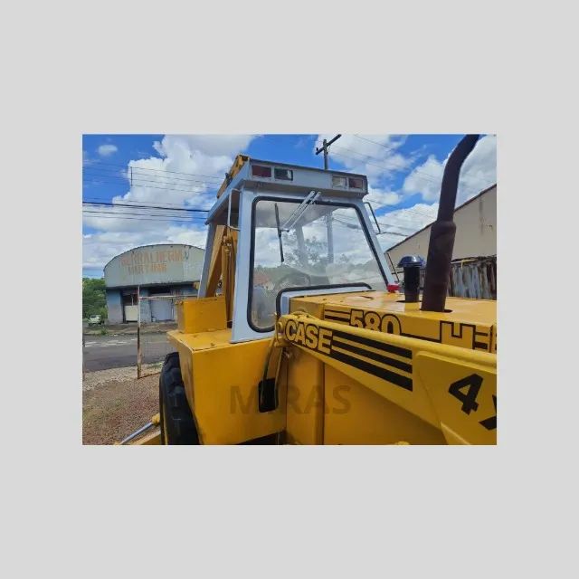 Retroescavadeira Case 580 Super H 4x4 VENDE-SE OU TROCA - Foto 5
