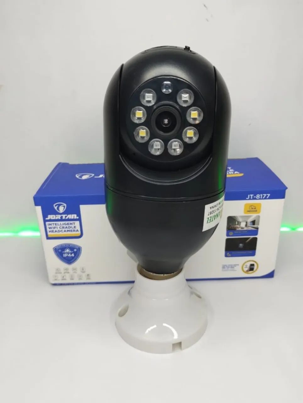 Camera Lampada Wifi Giro 360° Com Visao Noturna - ENTREGA GRATIS