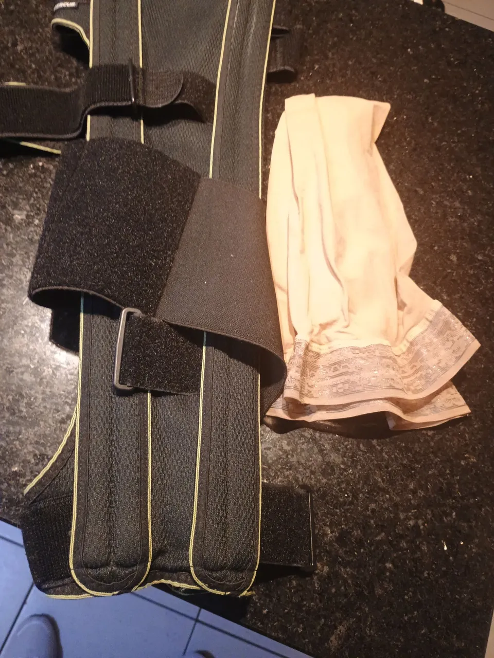 Suporte para Joelho com Velcro