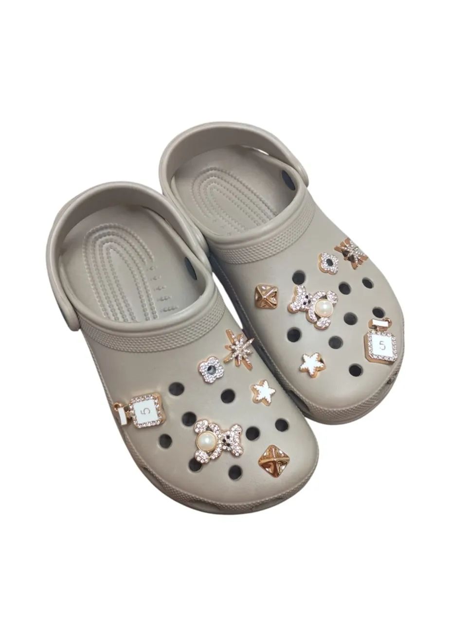 Crocs Infantil Branco Personalizado Com Jibbitz - Foto 2