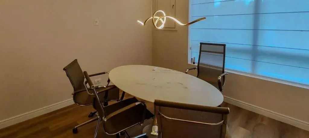 Sala à venda em Santana de Parnaíba, Alphaville, com 30 m² - Foto 2