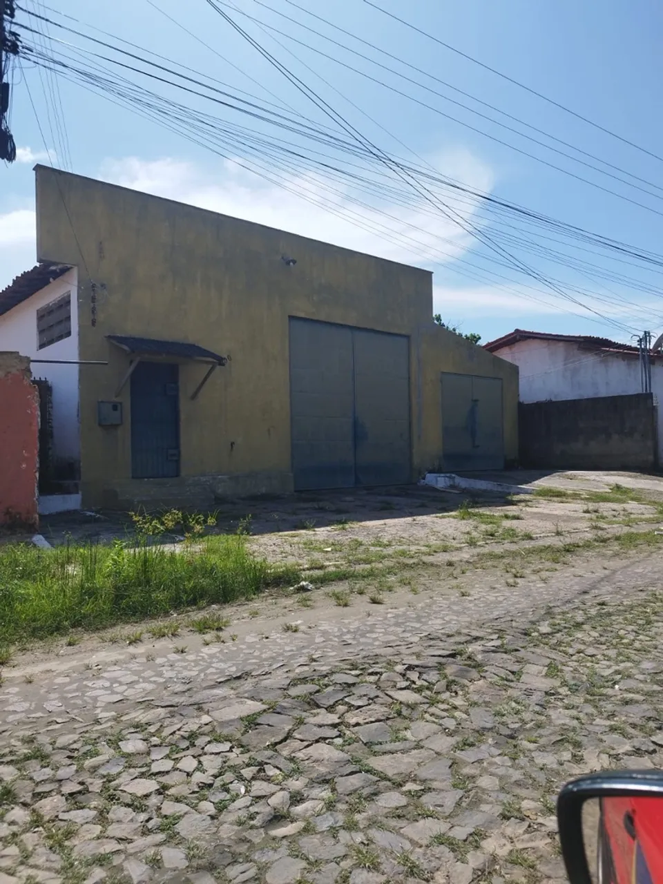 DEPÓSITO PARA PONTO COMERCIAL NO CENTRO DE PARNAÍBA