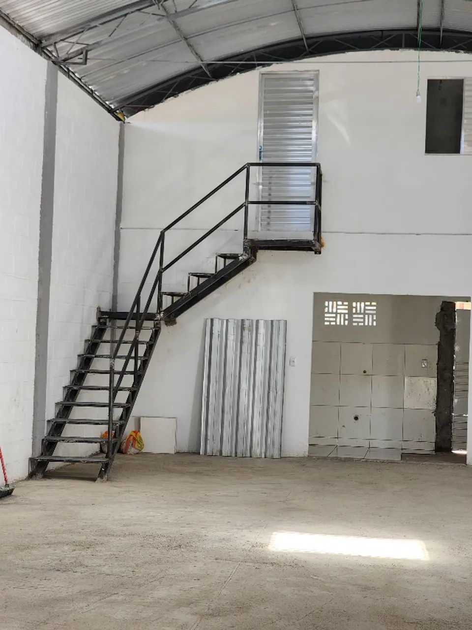 Ponto Comercial 32m x 8m próximo à Bomba do Gonzaga - Foto 4