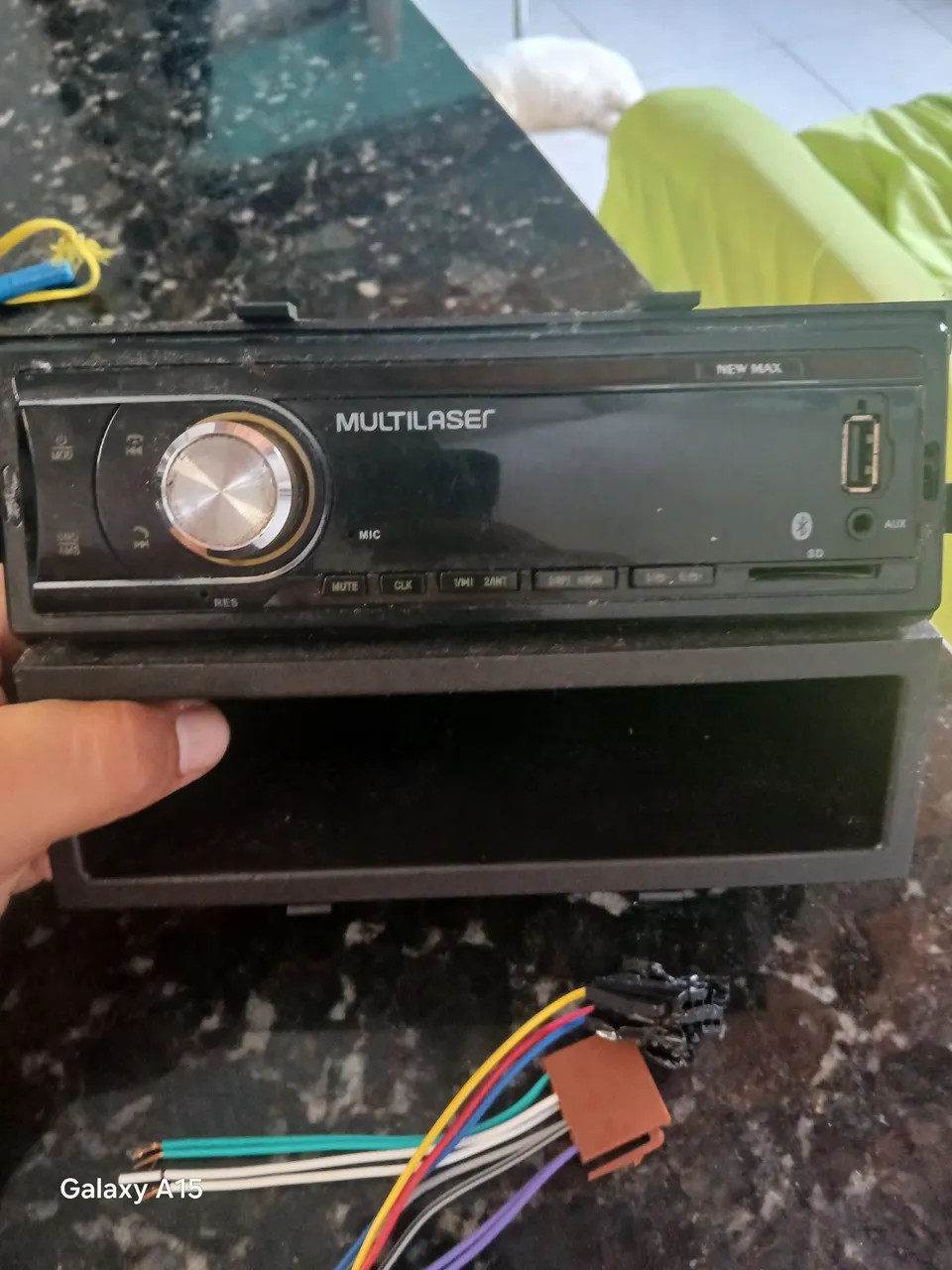Central Multimídia Multilaser New Max com USB e Bluetooth