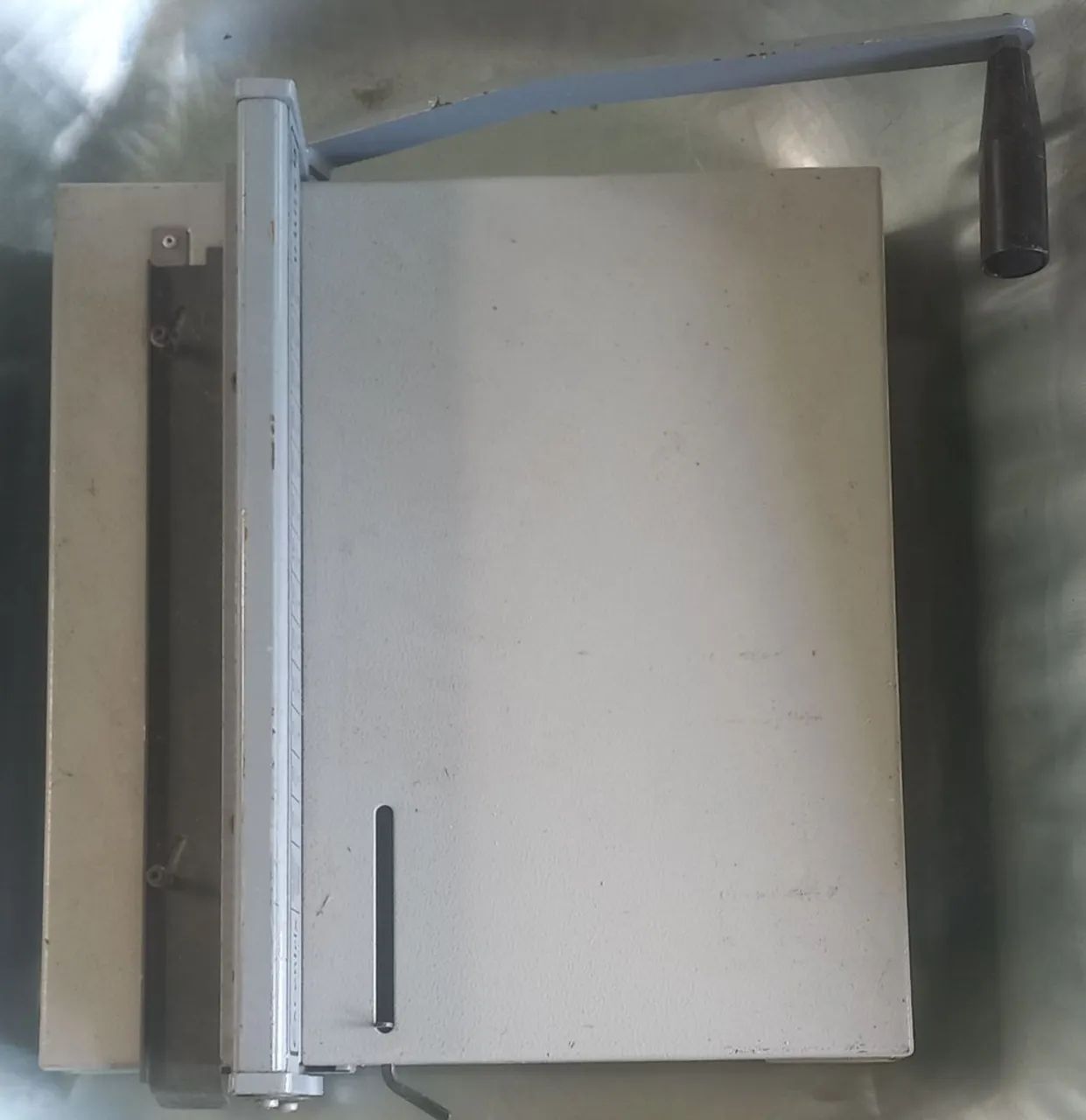 Guilhotina de papel e furador de papel  - Foto 2